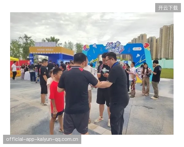 公益体彩助力西北狼：传递温暖，点亮希望之光